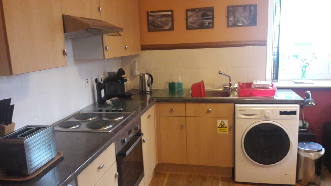 Leven And Linnhe Apartments, West Highland Way Holidays Кинлохлевън Екстериор снимка