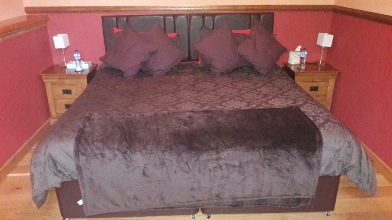 Leven And Linnhe Apartments, West Highland Way Holidays Кинлохлевън Екстериор снимка