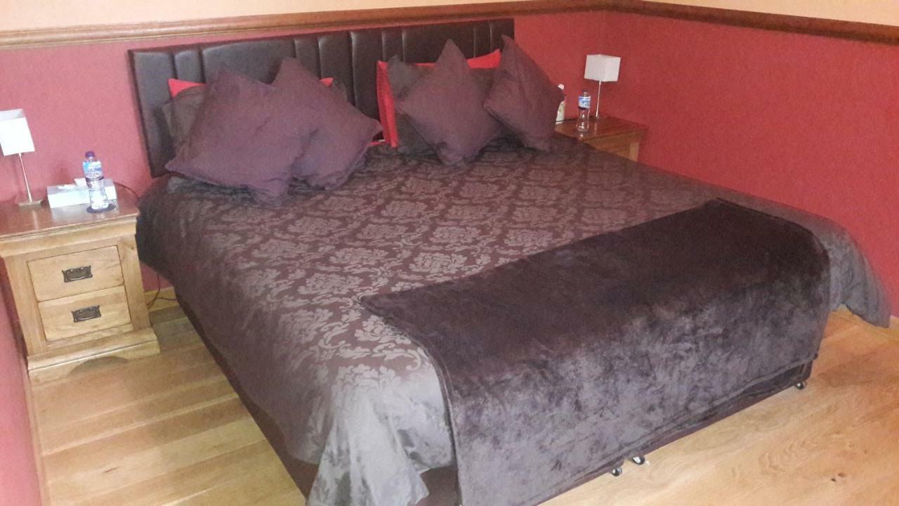 Leven And Linnhe Apartments, West Highland Way Holidays Кинлохлевън Екстериор снимка