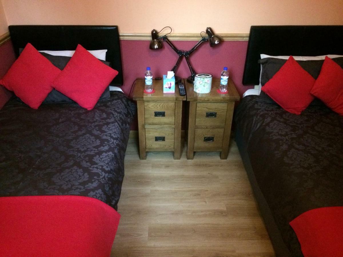 Leven And Linnhe Apartments, West Highland Way Holidays Кинлохлевън Екстериор снимка